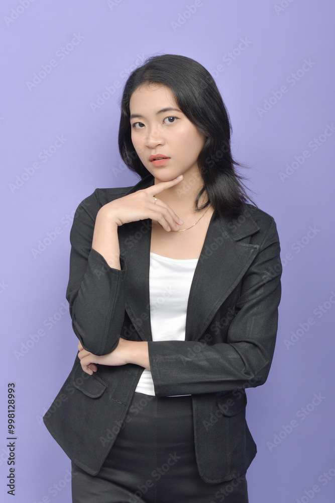 Asian Business Woman Wearing a Black Suit Asian Business Woman Wearing a Black Suit
