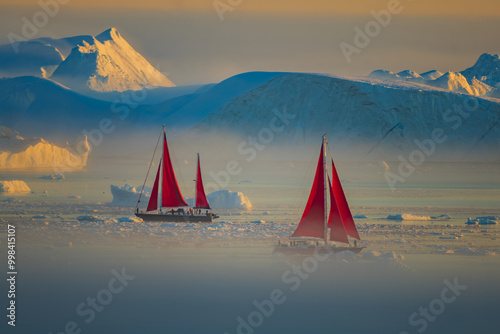 Obraz na płótnie Disko Bay is a large bay on the western coast of Greenland. w salonie