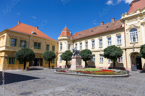 Innenstadt einer ungarischen kleinstadt, Inselburg photo