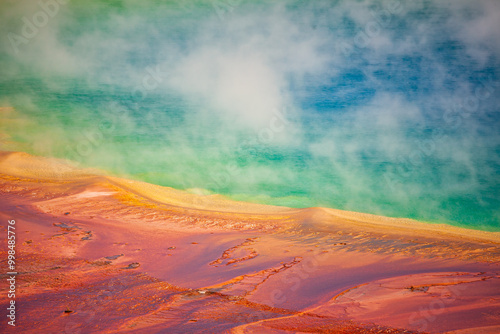 Grand prismatic spring showing off its vivid colors in yellowstone national park