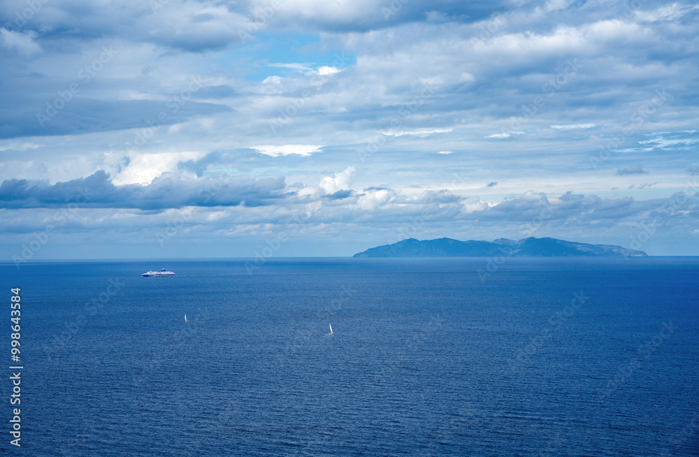 Beautiful seascape sea horizon and blue sky, natural photo background Beautiful seascape sea horizon and blue sky, natural photo background