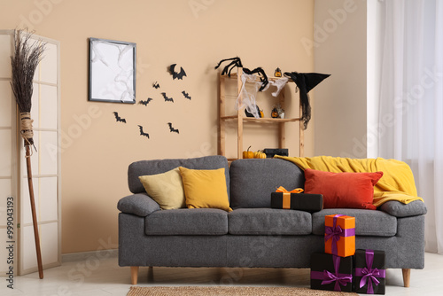 Cozy living room halloween ...