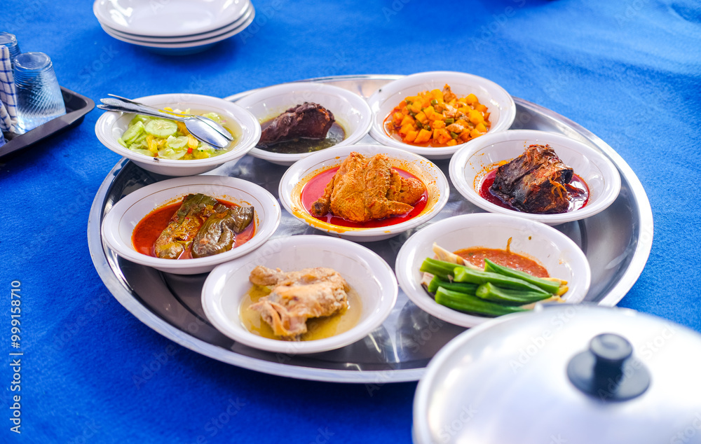 Saprahan is a tradition of eating together in Malay community customs which is carried out by sitting cross-legged in groups. This tradition is an intangible cultural heritage recognized by the state. Saprahan is a tradition of eating together in Malay community customs which is carried out by sitting cross-legged in groups. This tradition is an intangible cultural heritage recognized by the state.