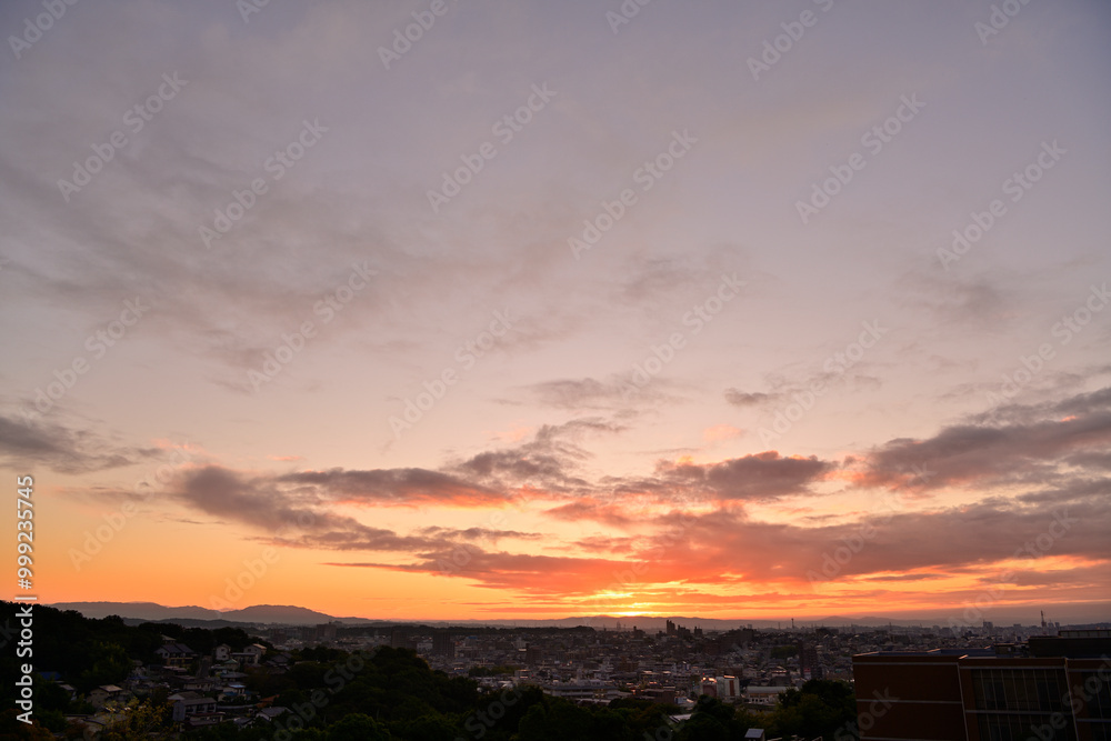 朝陽に照らされる風景 朝陽に照らされる風景