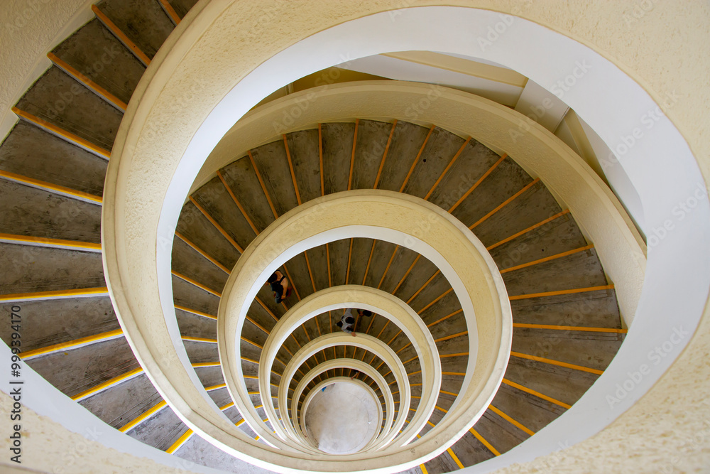 Fototapeta premium Spiral Staircase At Pagoda Of Chinese Garden, Singapore.