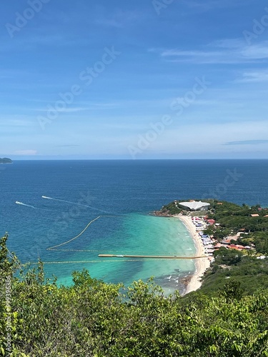 View of the coast of the sea in Ko Lan Island, Thailand photo