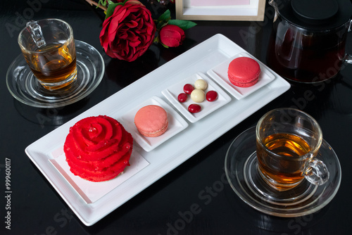 rose Valentine's cake