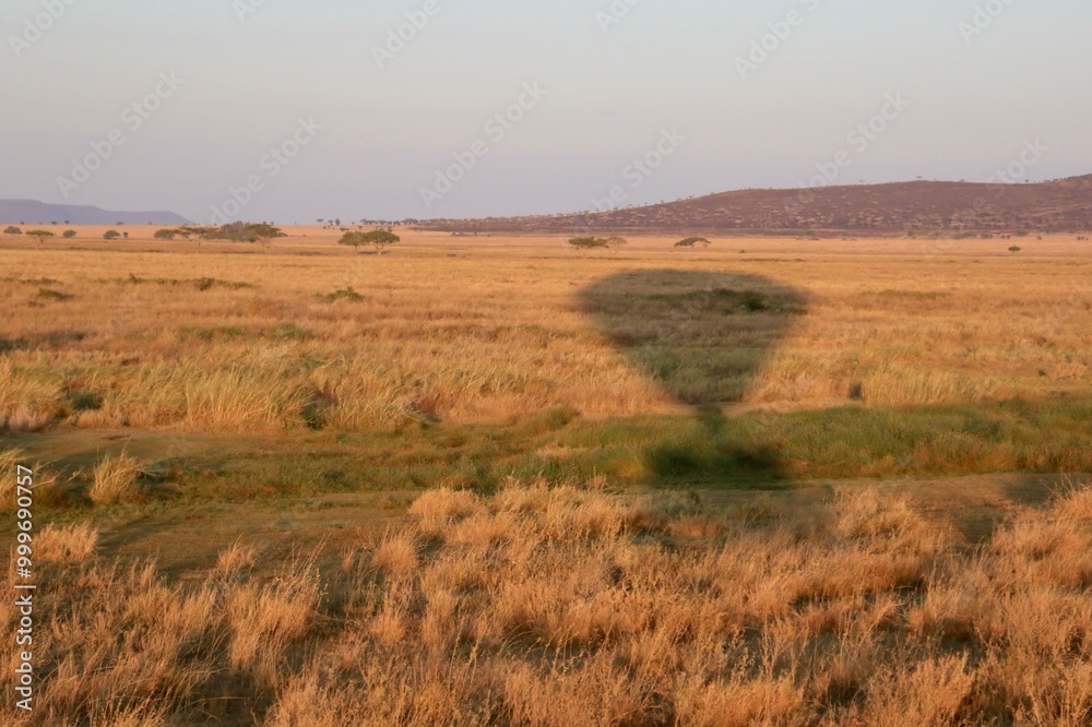 Sonnenaufgang über dem Serengeti Nationalpark Sonnenaufgang über dem Serengeti Nationalpark