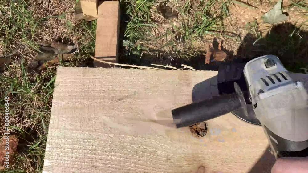 sanding of sawn timber boards with a machine sanding of sawn timber boards with a machine