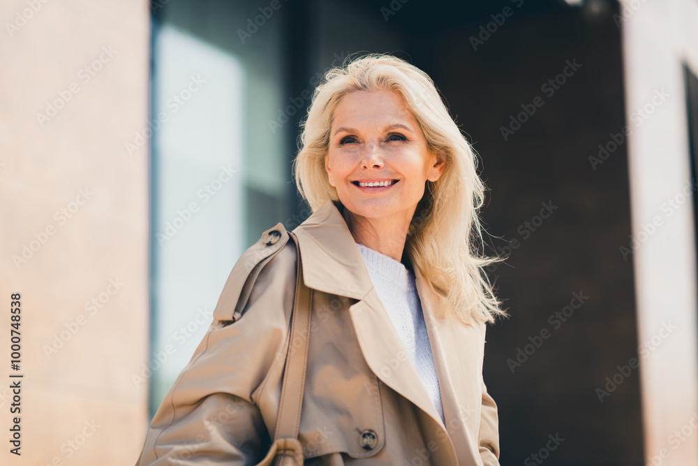 Photo of pretty cute dreamy woman dressed stylish clothes walking city center autumn weather day Photo of pretty cute dreamy woman dressed stylish clothes walking city center autumn weather day