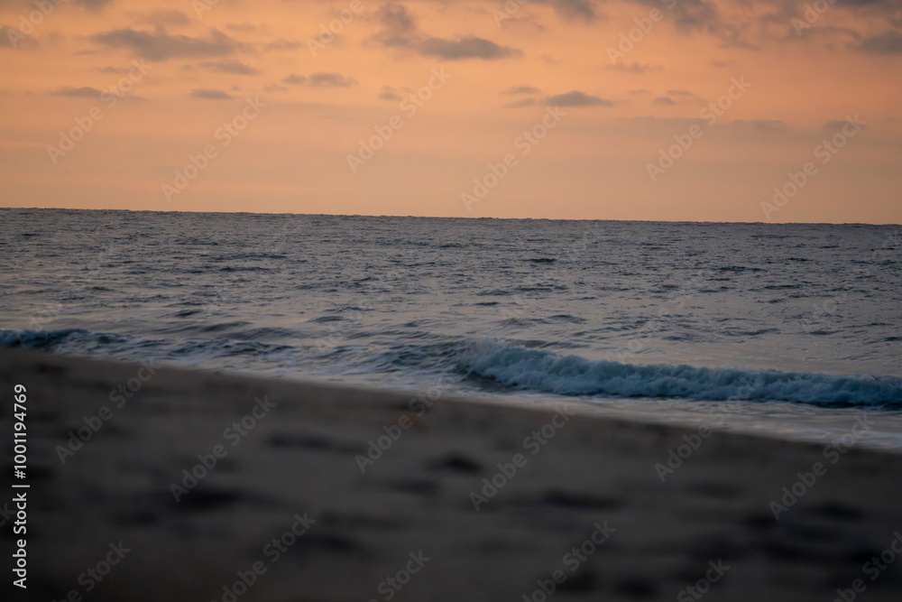 Fototapeta premium Early morning looking at the ocean.