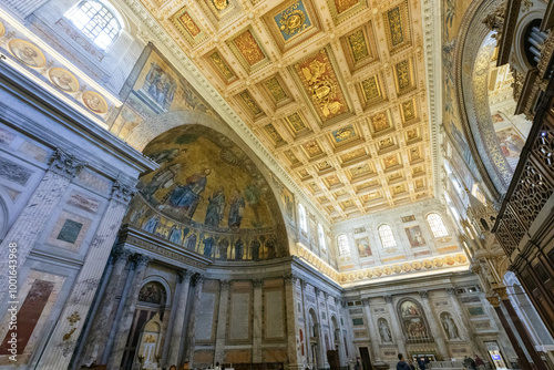 Basilica di San Paolo fuori le mura a Roma. La religione cattolica. photo