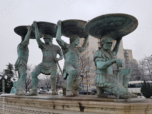 Fotografía Monument of Macedonian phalanx holding their shields