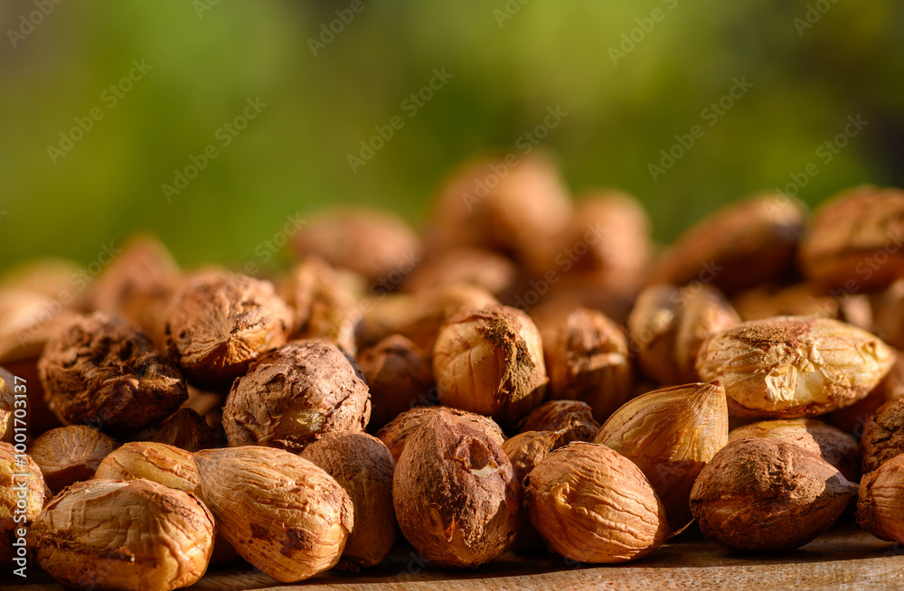 Hazelnuts have a pleasantly sweet taste and come from the hazel tree. Hazelnuts have a pleasantly sweet taste and come from the hazel tree.