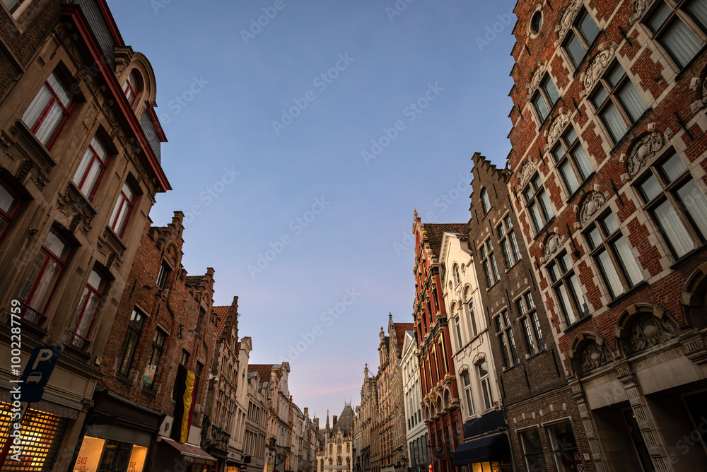 Obraz premium Traditional Belgian Architecture in Bruges at Dusk - Belgium