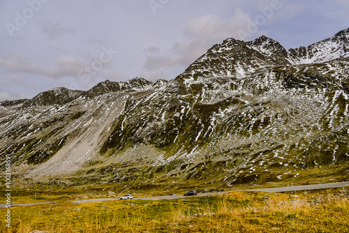 Flüela, Flüelapass, Alpen, Passhöhe, Passstrasse, Bergstrasse, Steinschlag, Felsen, Wanderweg, Bergbach, Graubünden, Herbst, Herbstfarben, Schweiz photo