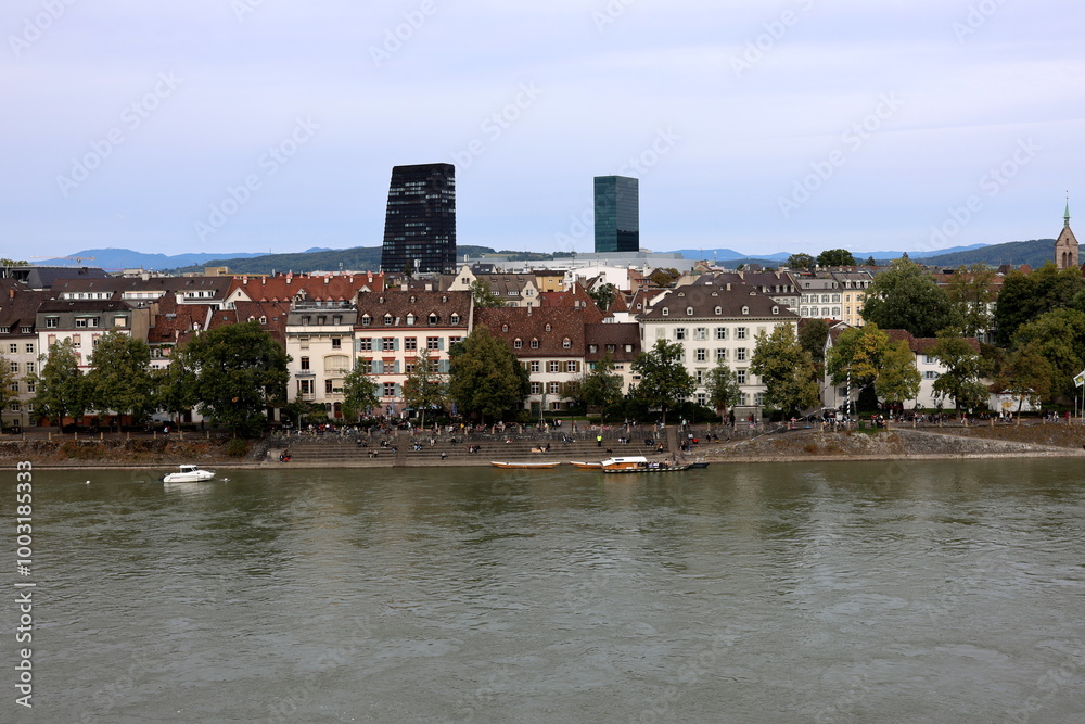 Rheinufer von Kleinbasel im Herbst Rheinufer von Kleinbasel im Herbst