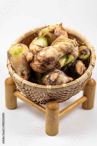 Obraz na płótnie Taro (Colocasia esculenta) harvested in Japan in autumn w salonie