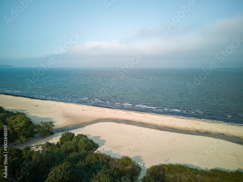 Obraz na płótnie
Seaside town of Jelitkowo, buildings with beach and sea. w salonie