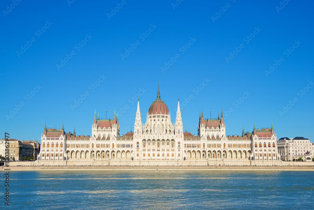 Fototapeta premium Exterior view of the national parliament in Budapest, Hungary.