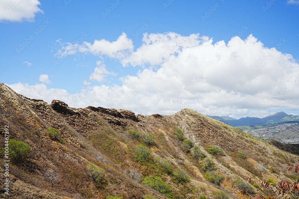 View of Diamond Head Volcanic Crater in Hawaii, USA - アメリカ ダイヤモンドヘッドの風景 View of Diamond Head Volcanic Crater in Hawaii, USA - アメリカ ダイヤモンドヘッドの風景