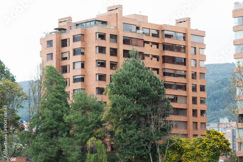 Foto Beautiful modern residential brick deluxe building at north of bogota city with