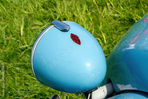 Фотография close up of vintage blue Citroen 2cv headlamp