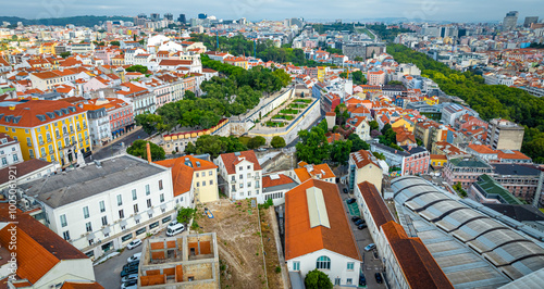 Obraz na płótnie Aerial view of narrow streets of Lisbon in Portugal w salonie