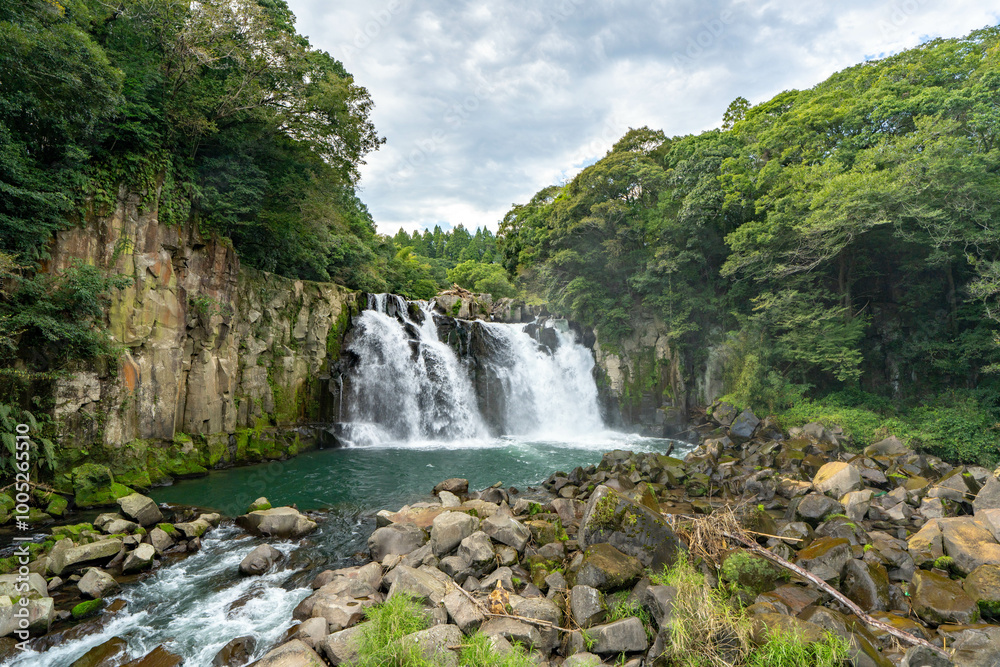 Fototapeta premium 関之尾滝 宮崎県都城市