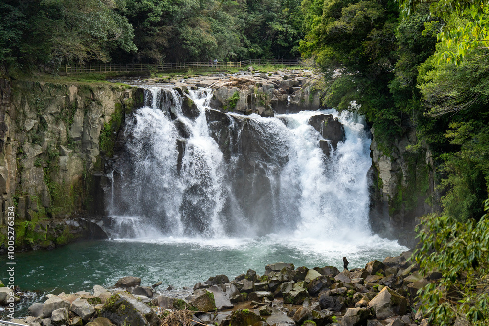 Fototapeta premium 関之尾滝 宮崎県都城市