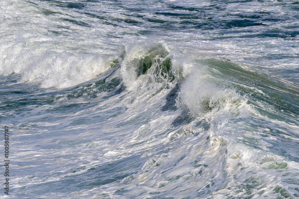 荒れた海 荒れた海