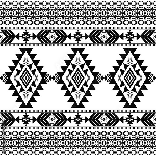 American seamless black white tribal ethnic native pattern.Traditional Navajo,Aztec,Apache,Southwest style fabric pattern.Abstract vector motif.For fabric,clothing,blanket,carpet,woven,wrap,decoration