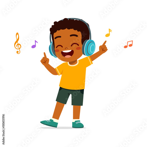little kid wear headphone to listening music