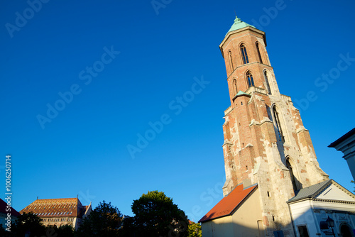 Foto Church of Saint Mary Magdalene in Budapest, Hungary.
