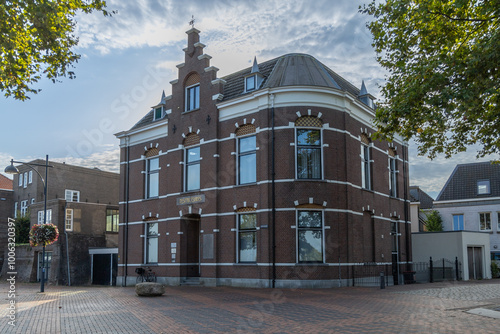 District House ZaltbDistrict House Zaltbommel of the 'Polder district Bommelerwaard above den Meidijk' was built in 1903 to a design by G.G. Lodder in a neo-Renaissance styleommel