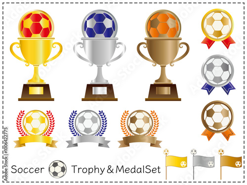 トロフィー■サッカーのトロフィー＆メダルのセット■サッカーボールの優勝カップ