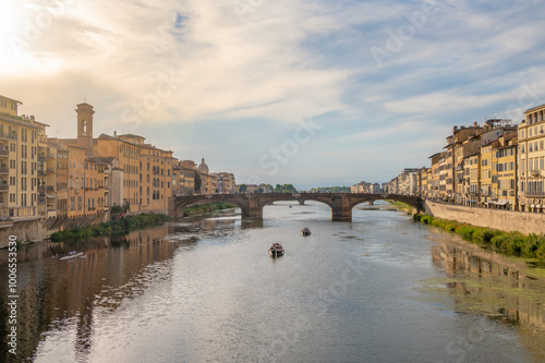 Fototapeta Naklejka Na Ścianę i Meble -  Landscape of Ponte Vecchio And Arno River in Florence, Italy Landscape of Ponte Vecchio And Arno River in Florence, Italy