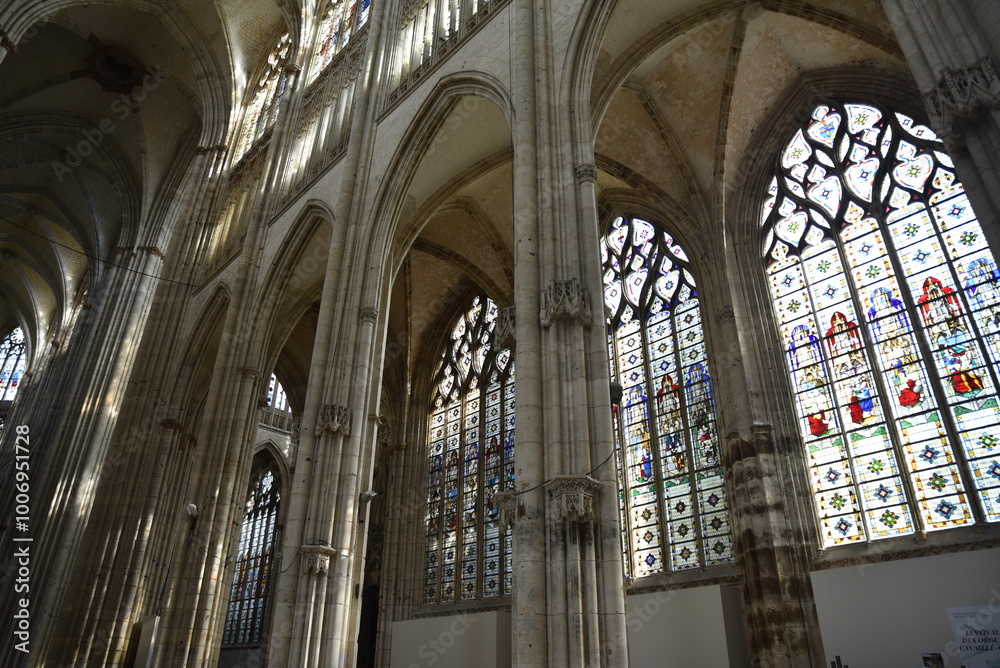 Voûtes gothique sde l'église Saint-Ouen à Rouen en Normandie. France Voûtes gothique sde l'église Saint-Ouen à Rouen en Normandie. France