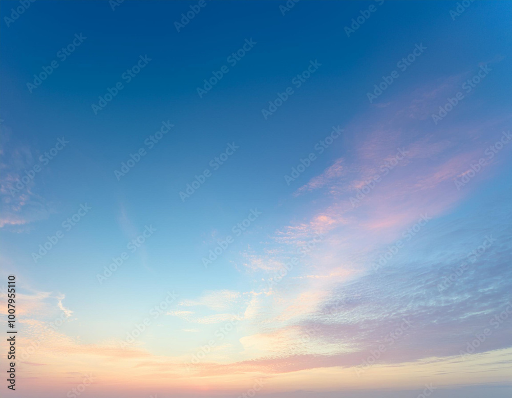 Obraz premium A stunning and inspiring image of a colorful sunset, evoking feelings of peace and serenity