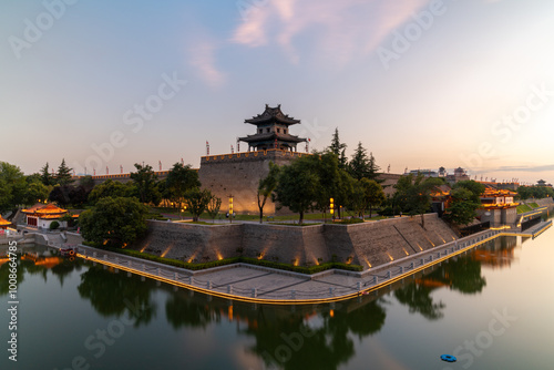 Konstfotografi Night view of the corner tower of the Ming Dynasty city wall in Xi'an, China