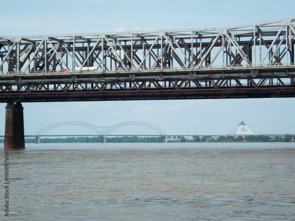 Fototapeta premium Bridge over Mississippi River