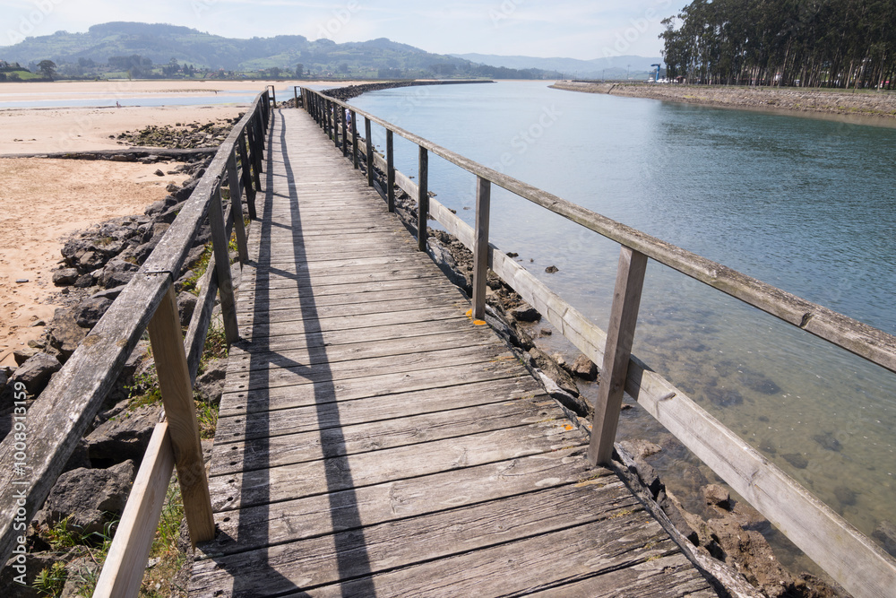 Fototapeta premium wooden bridge over the river