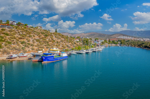 Obraz na płótnie Mugla - Milas - Kıyıkışlacık neighborhood, a beautiful beach in Güllük Bay. w salonie