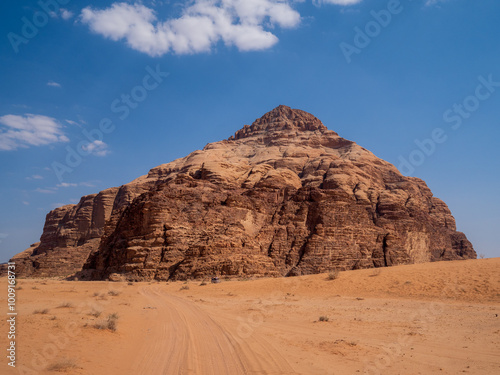 Jordania Wadi rum desert hill