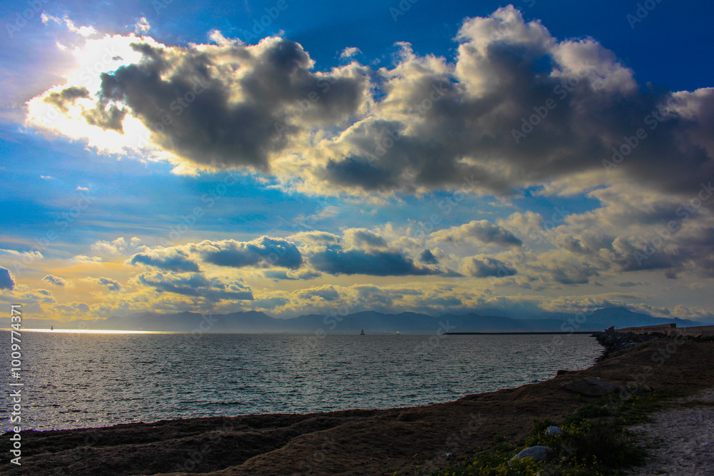 Obraz premium Sunset sea view from a beach in Cagliari