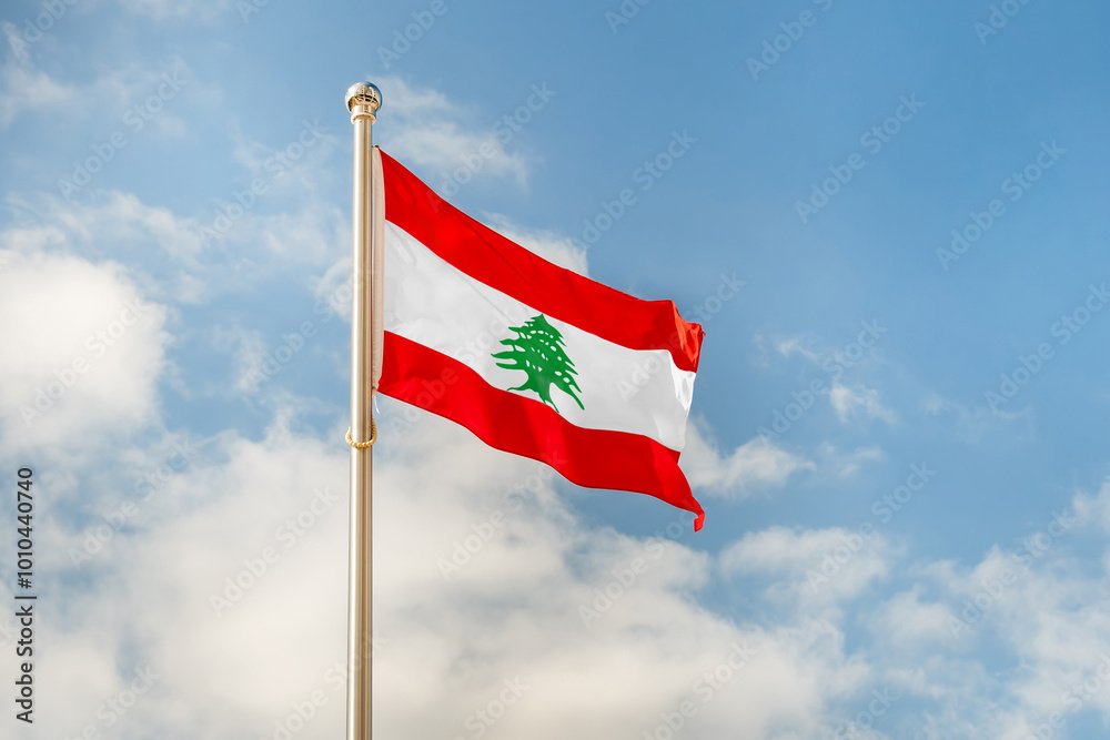 Φωτογραφία Waving flag of Lebanon in beautiful sky