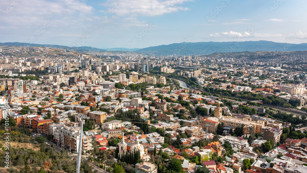 Φωτογραφία Urban landscape of Tbilisi city in the morning. Aerial view