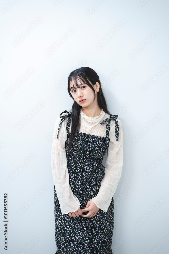 若い女性 若い女性