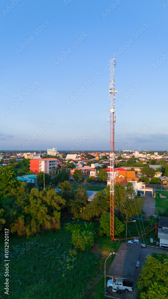 Obraz premium Telecommunication tower of 4G and 5G cellular. Antenna transmission communication. Cell phone signal base station.