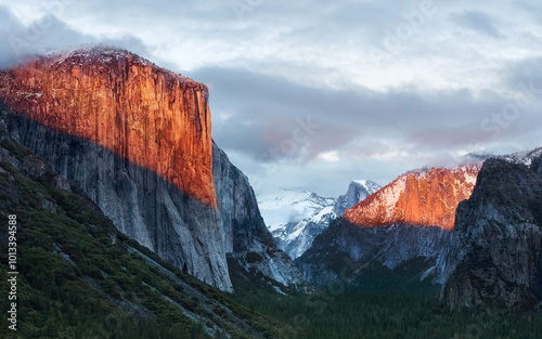 Scenic view of Yosemite Valley during sunset beautiful mountain landscape with stunning colors perfect for travel and outdoor adventure photography photo